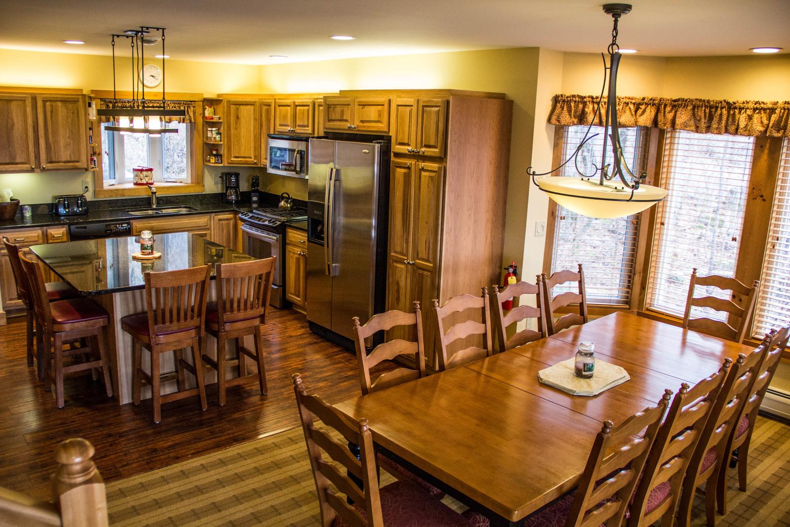 North Village Townhome 311 Dining and Kitchen
