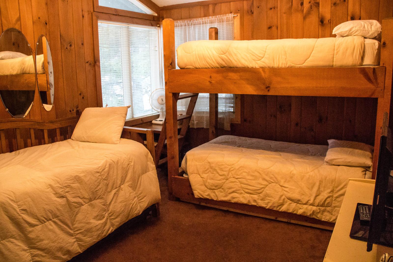 Mountainside Townhome 202 Bunk Bedroom