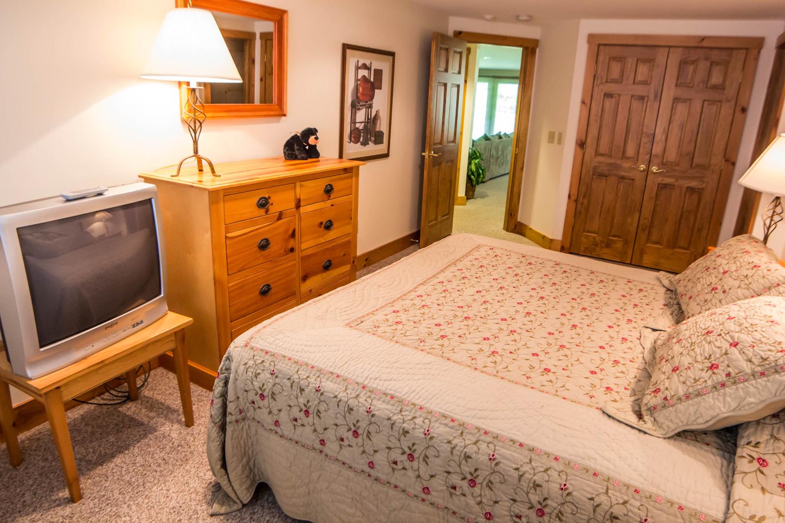 Village Townhome 457 Bedroom