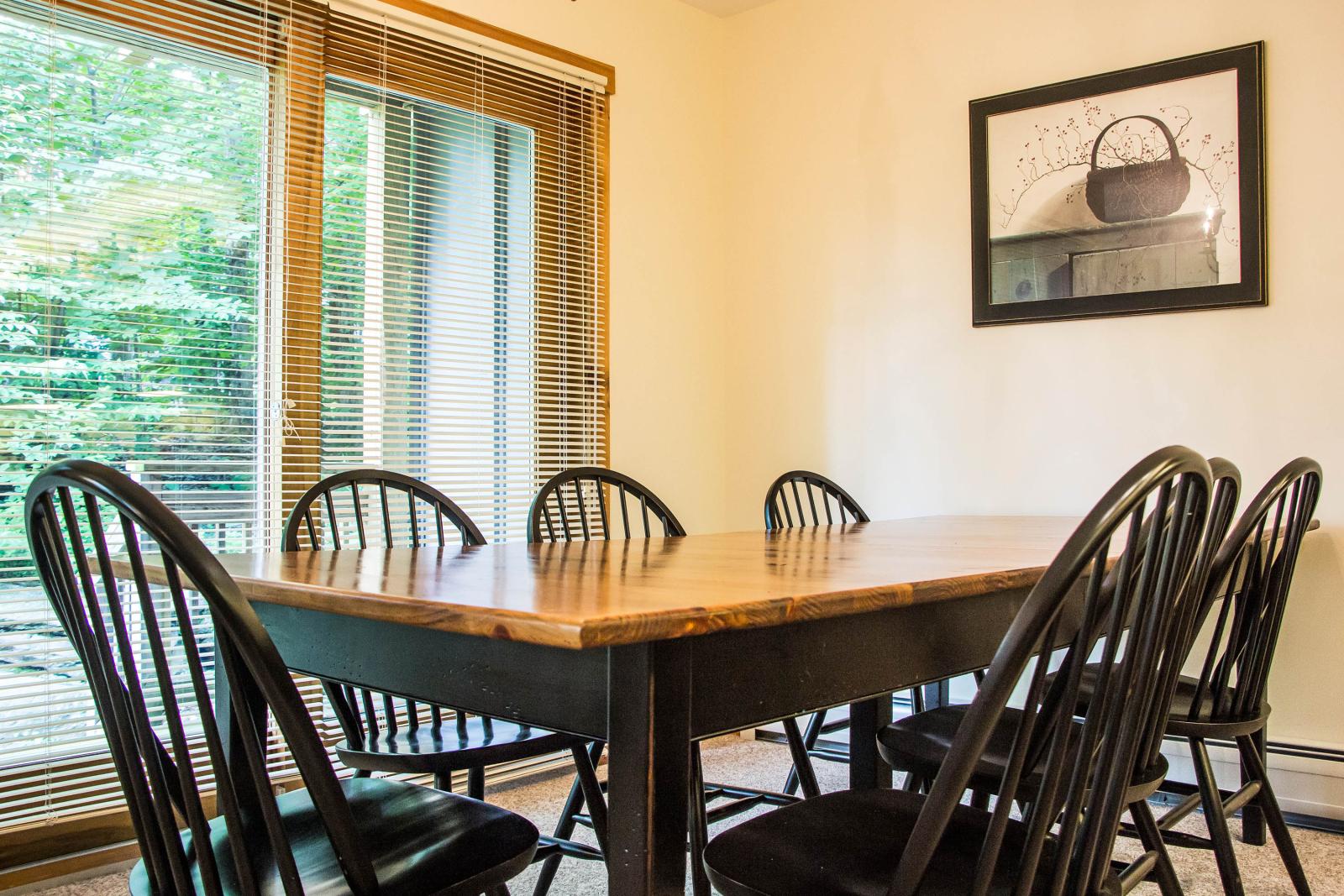 Village Condo 374 Dining