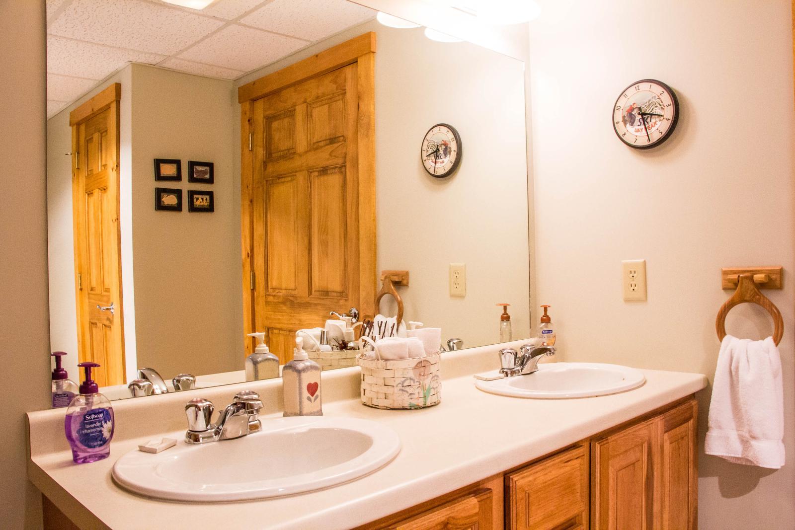 Village Townhome 138 Bathroom