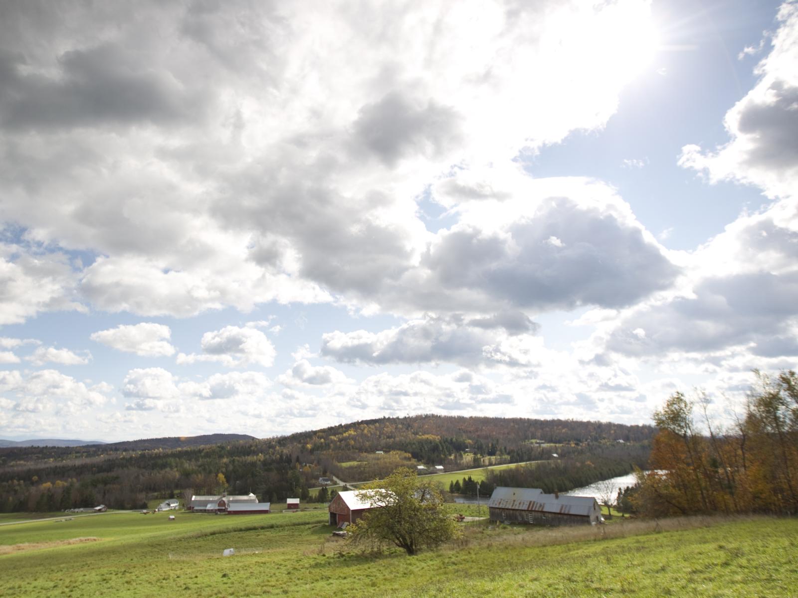 Community_ScenicViewFarm