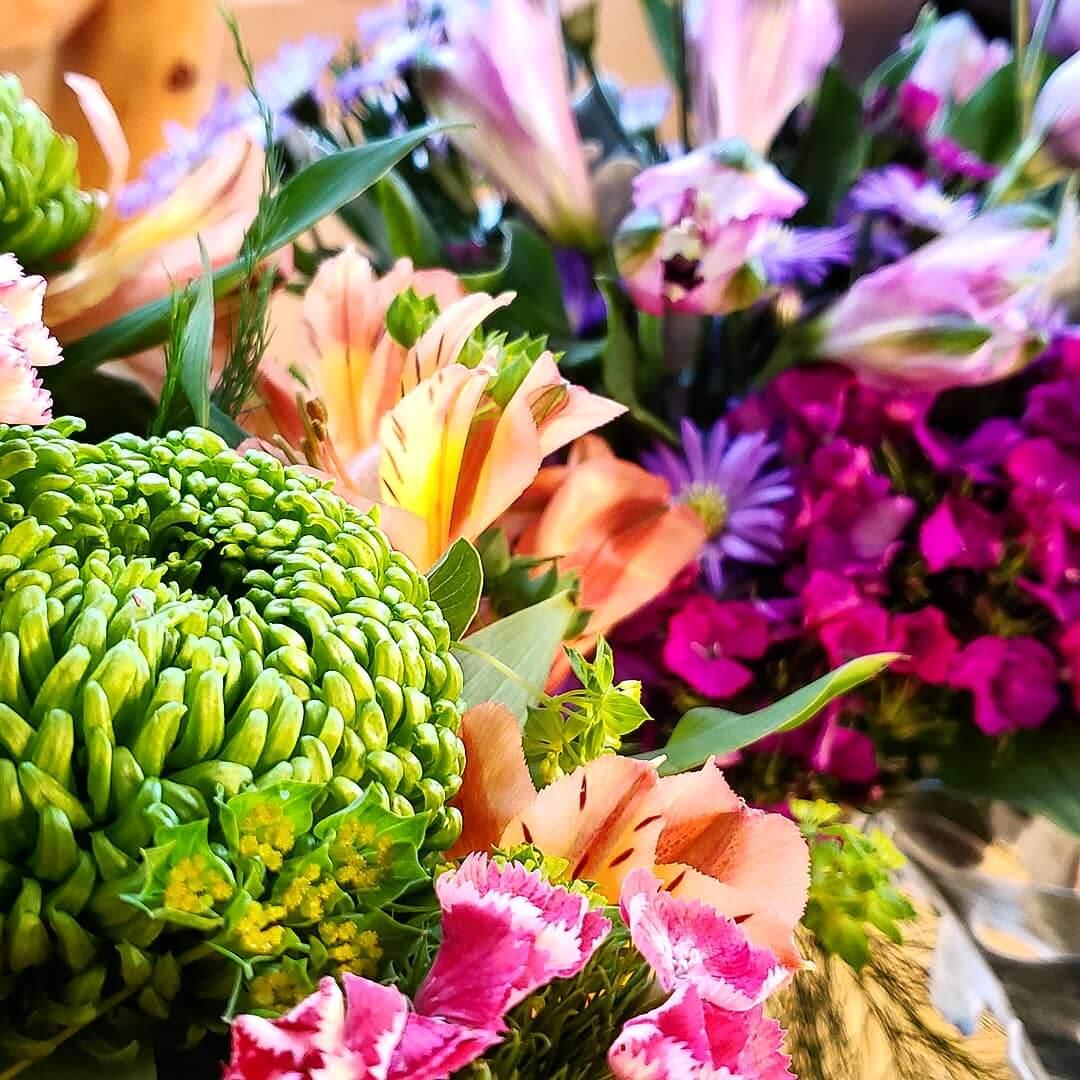 Happy Mother's Day from all of us at Jay Peak Resort. A big shout out to Larissa at Flowers & Ferns for the extra hustle to help out put a smile on all of the moms in our lives. 