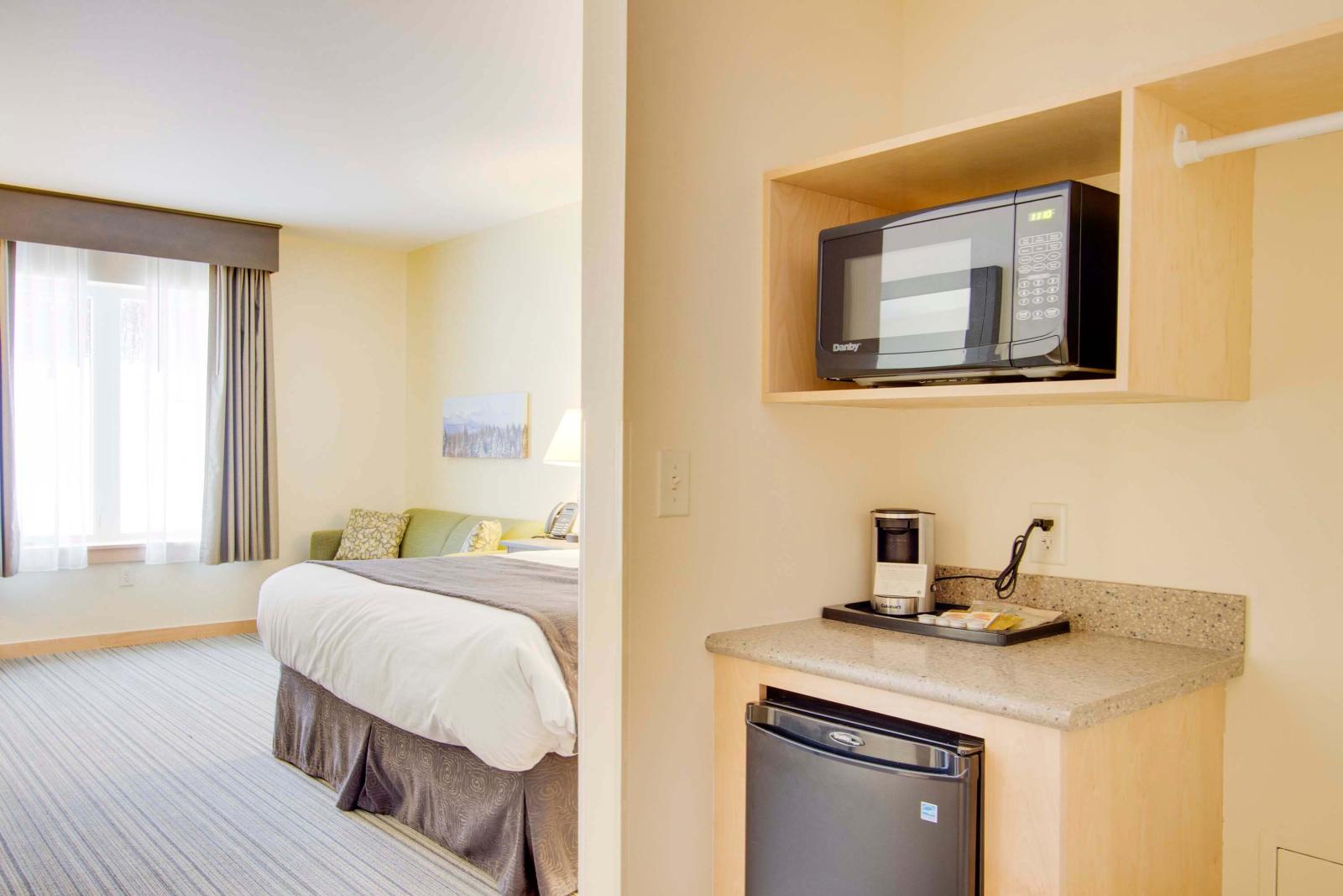 The Stateside Hotel and Baselodge | Jay Peak Resort