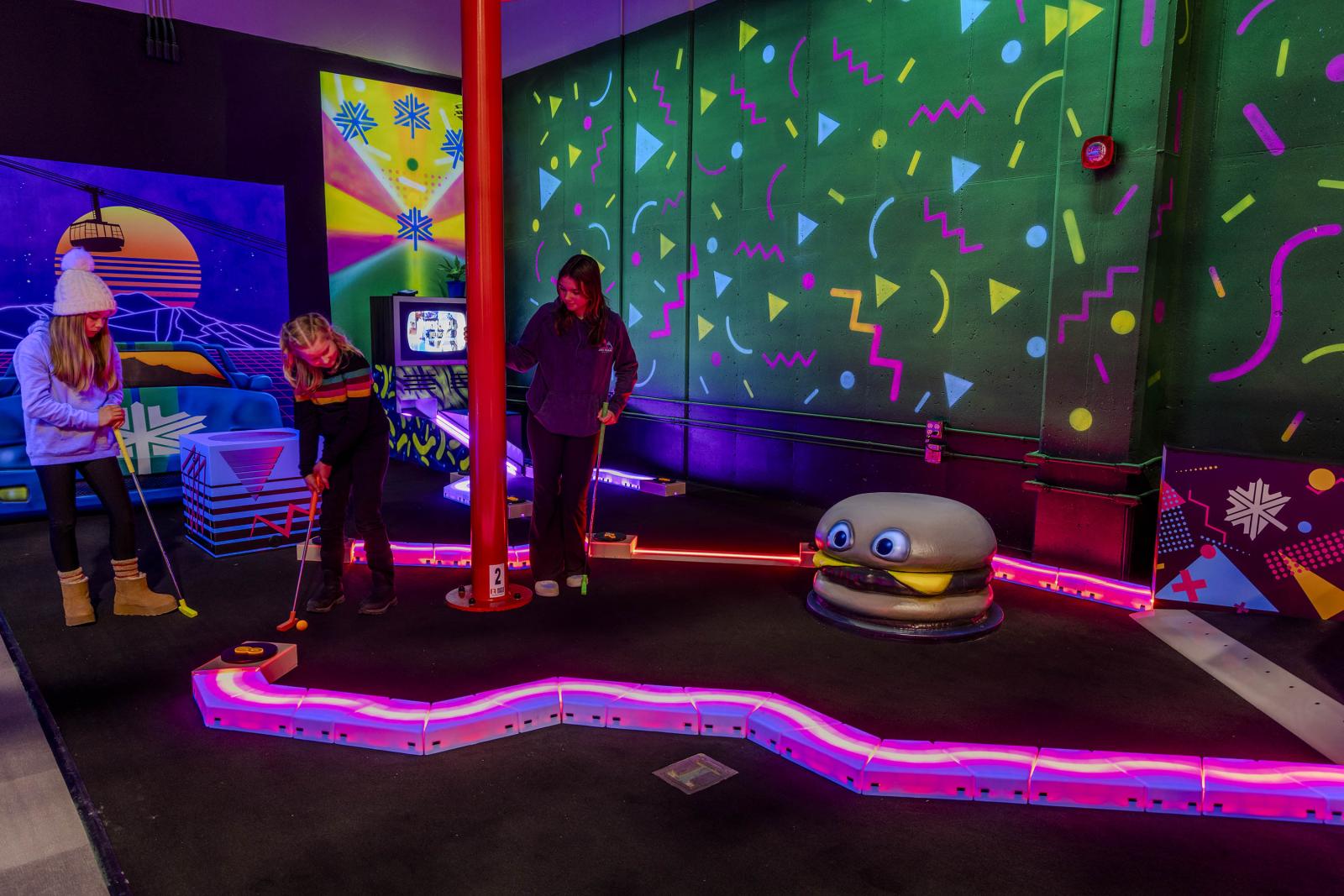 Indoor Minigolf Course Hole 9