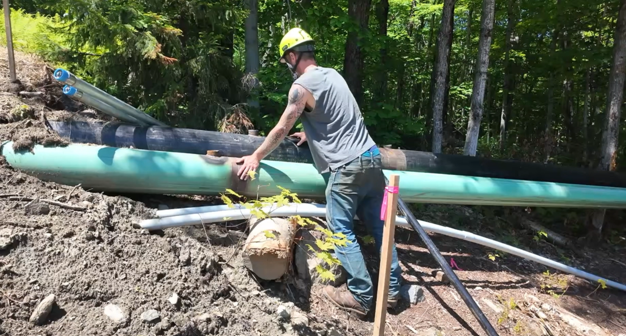 Snow Business on Queen’s Highway.