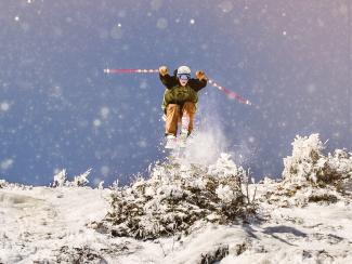 Skier_Flying