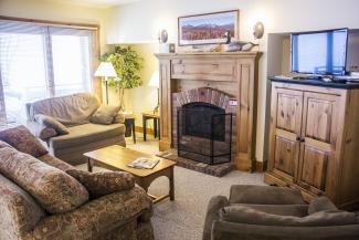 Village Condo 392 A/B