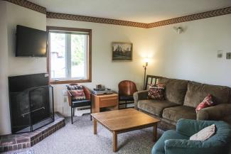 Slopeside Condominium 807