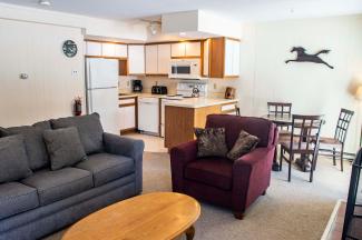 Mountainside Condominium 105